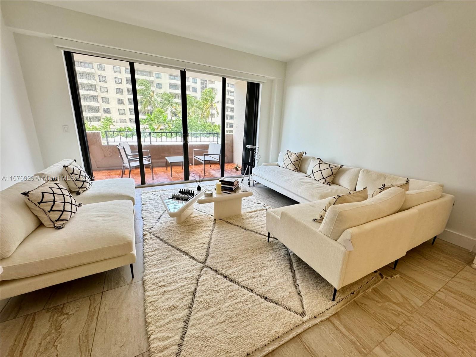 201 Crandon Boulevard, Unit 324 Key Biscayne, FL 33149 - Photo 4 of 33