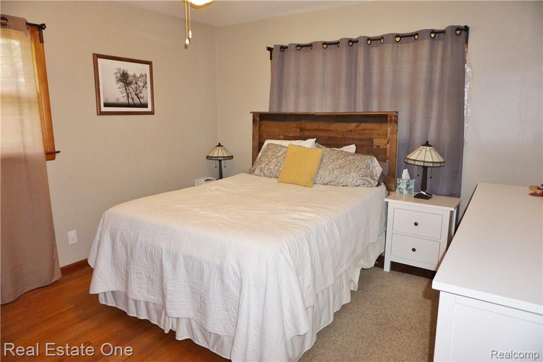 1150 Thames Drive Rochester, MI 48307 - Photo 12 of 17 DSC02149.JPG