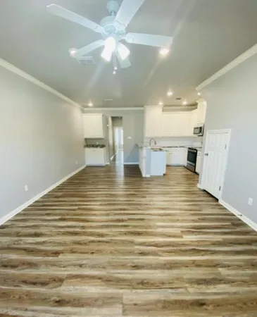 $1,400 | 716 South Main Street, Unit 718, McGregor, TX 76657