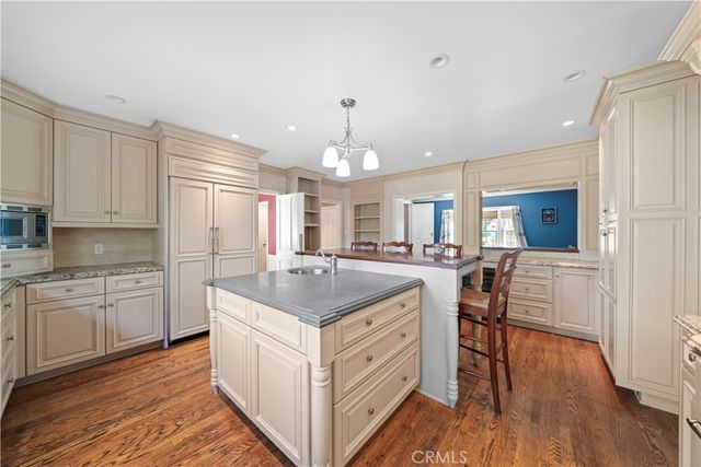 $2,400,000 | 2465 Lorain Road, San Marino, CA 91108