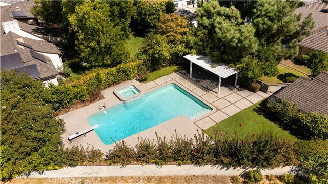 $2,400,000 | 2465 Lorain Road, San Marino, CA 91108