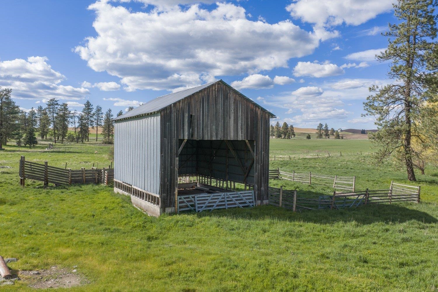 32312 South North Pine Creek Road Spangle, WA 99031 - Photo 20 of 34