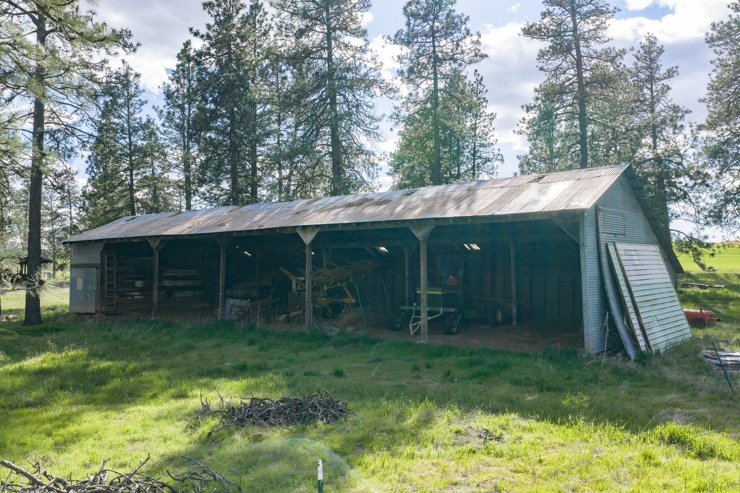 32312 South North Pine Creek Road Spangle, WA 99031 - Photo 8 of 34