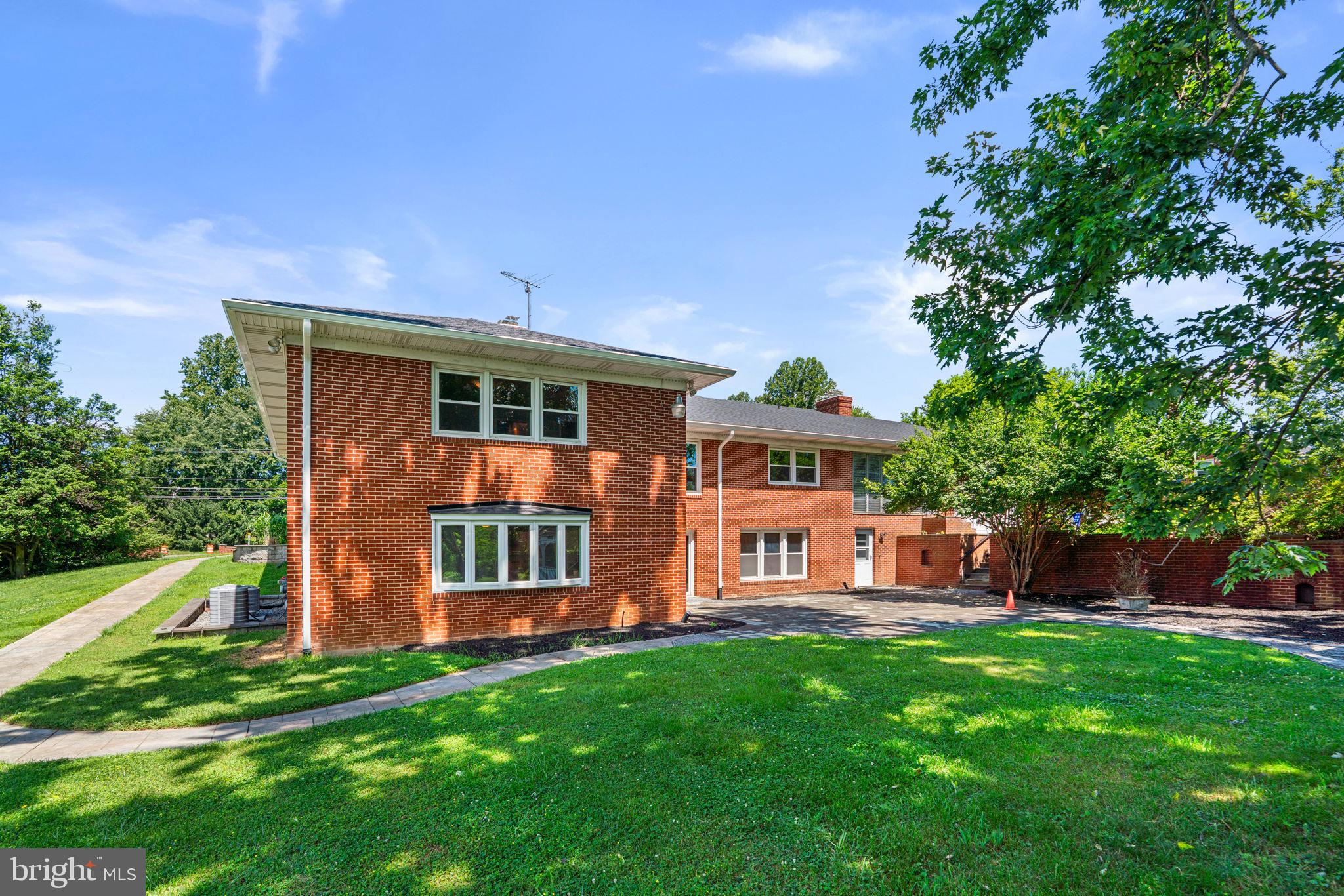 18015 Muncaster Road Rockville, MD 20855 - Photo 74 of 91