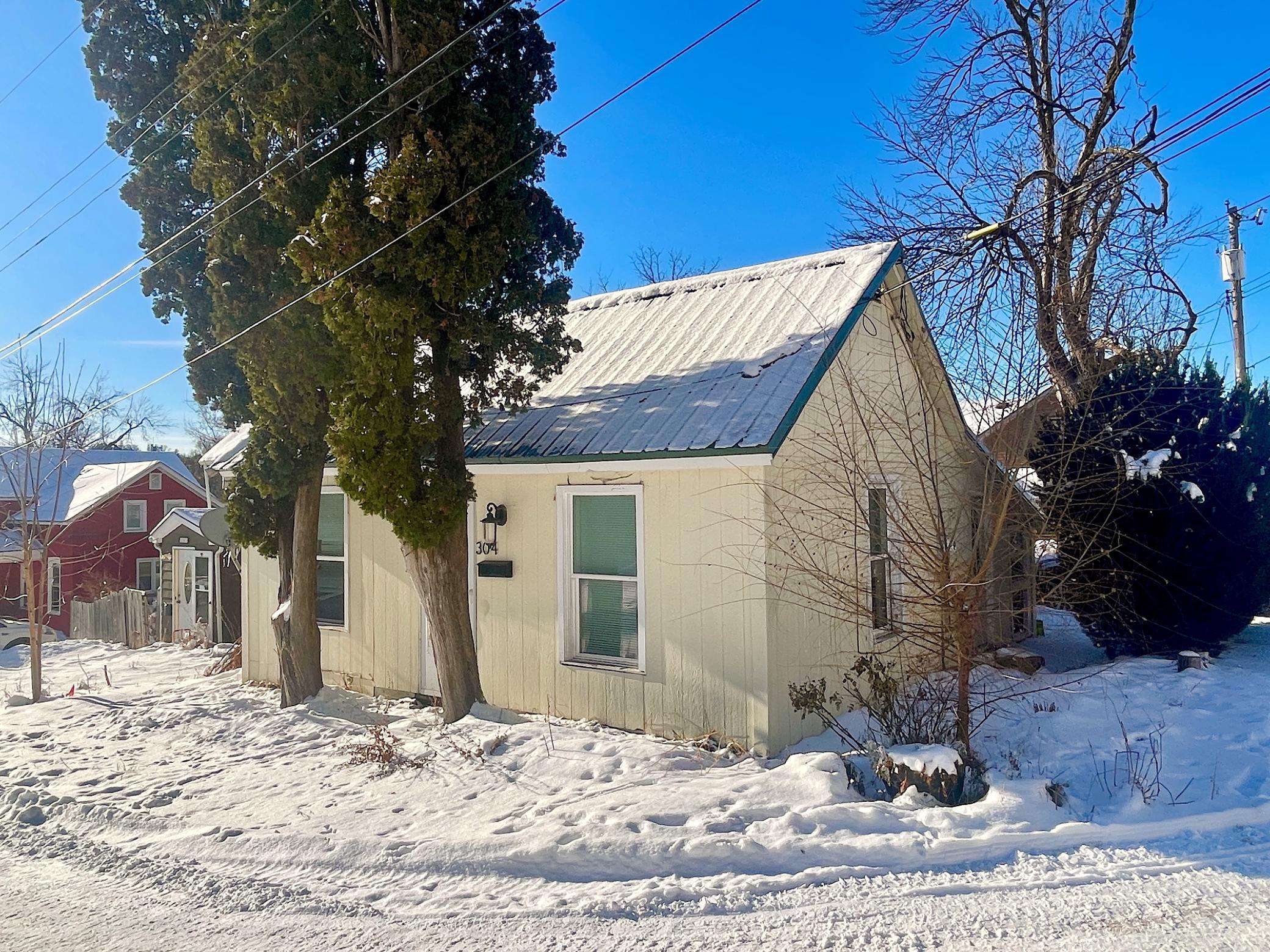 304 Sanderson Street Red Wing, MN 55066 - Photo 3 of 8