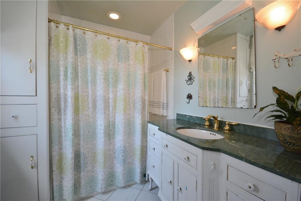611 West Waldheim Road Pittsburgh, PA 15215 - Photo 17 of 25 Gallery Image 17