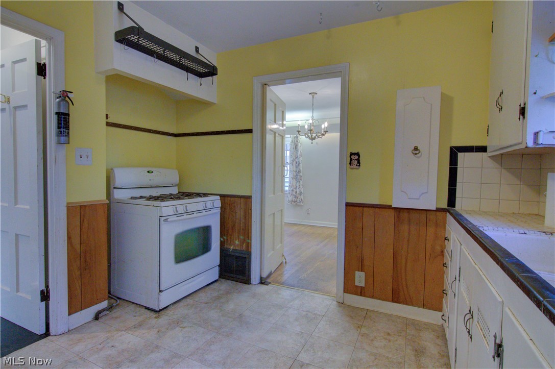 3395 Spangler Road Cleveland, OH 44112 - Photo 13 of 29