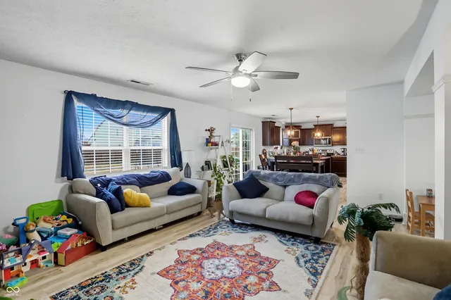 $289,900 | 2202 Silver Spoon Drive, Greenfield, IN 46140