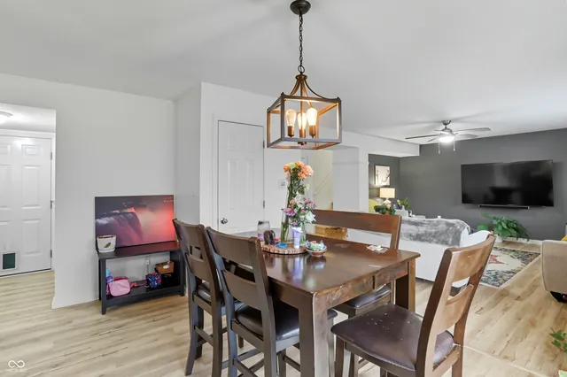 $289,900 | 2202 Silver Spoon Drive, Greenfield, IN 46140