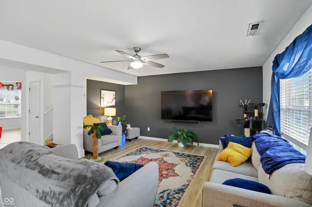 $289,900 | 2202 Silver Spoon Drive, Greenfield, IN 46140