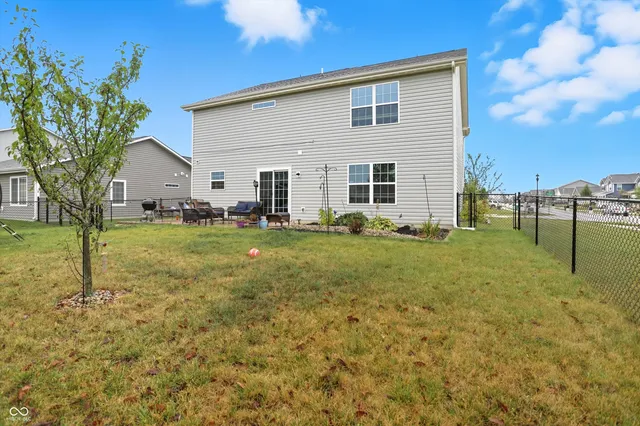 $289,900 | 2202 Silver Spoon Drive, Greenfield, IN 46140