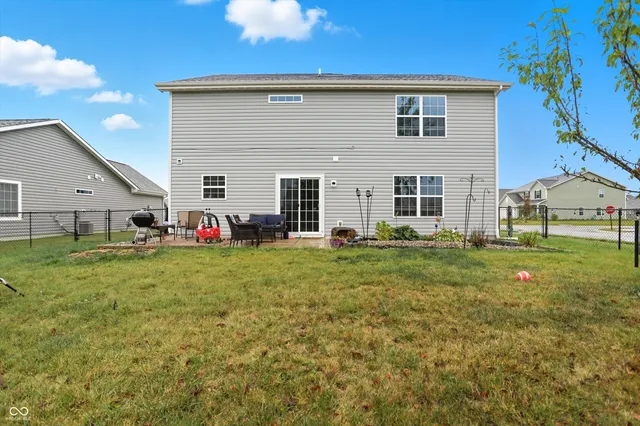$289,900 | 2202 Silver Spoon Drive, Greenfield, IN 46140