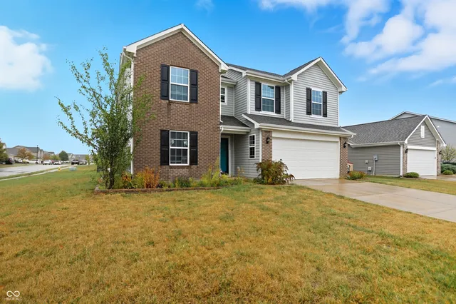 $289,900 | 2202 Silver Spoon Drive, Greenfield, IN 46140