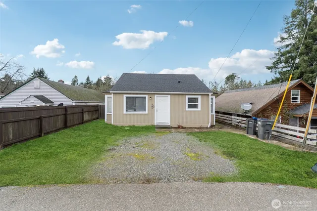 $395,000 | 966 Retsil Road East, Port Orchard, WA 98366