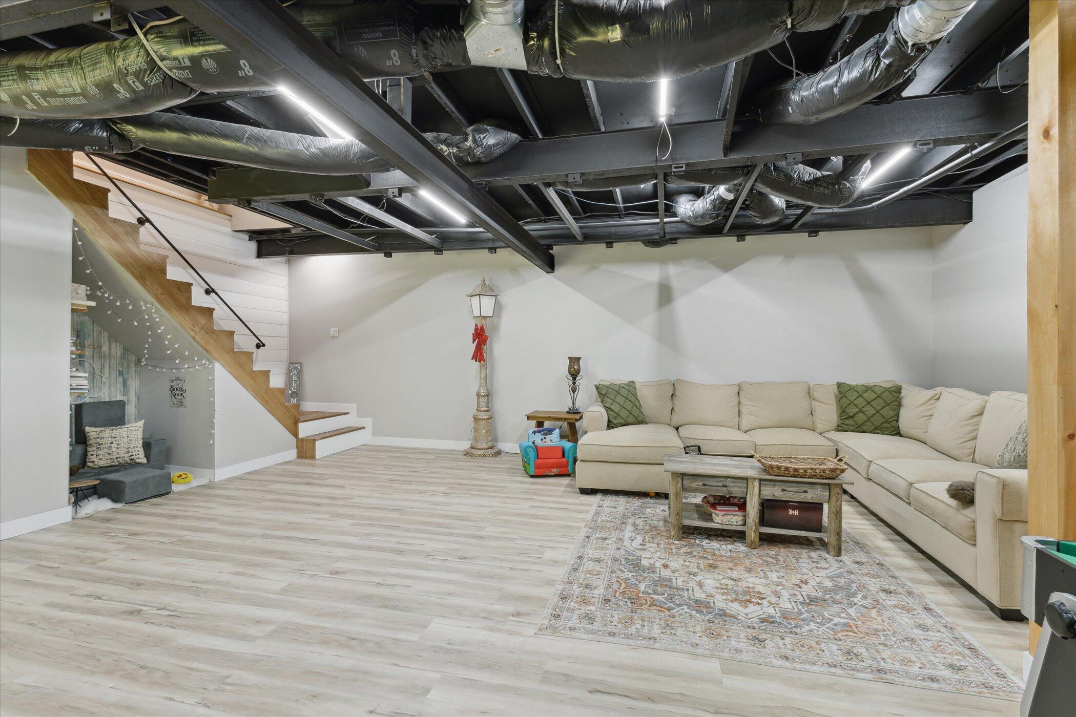 5885 Lammers Road Hastings, MI 49058 - Photo 29 of 43 32-5885-Lammers-Rd-Hastings-MI-49058-Win