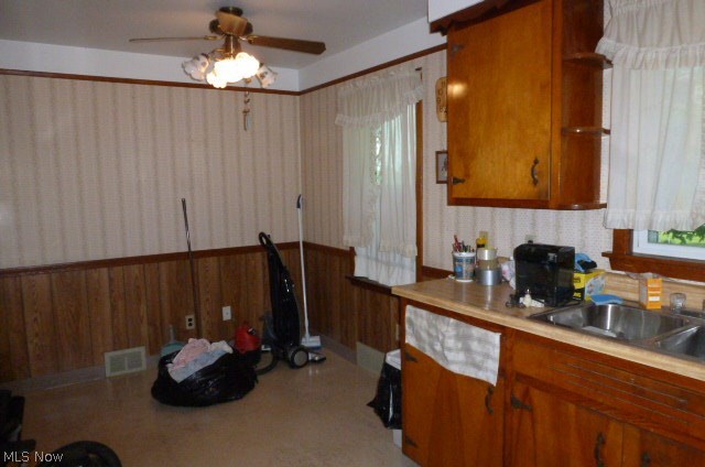 560 Spring Street Struthers, OH 44471 - Photo 6 of 11 Gallery Image 6