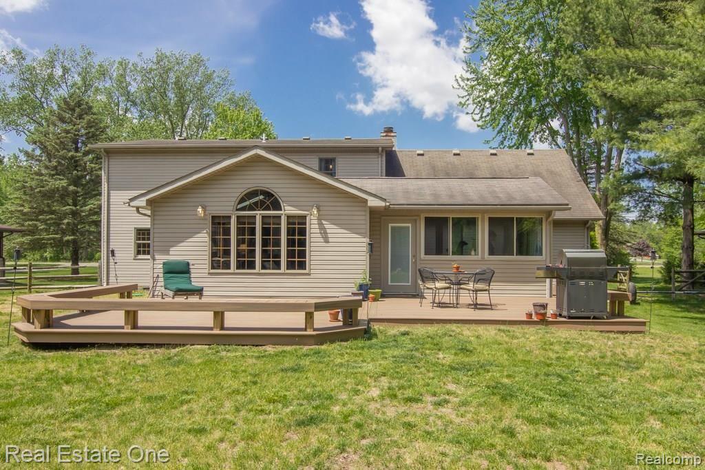 11560 Wells Road Petersburg, MI 49270 - Photo 35 of 35 IMG_6849.jpg