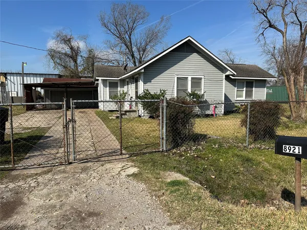 $1,395 | 8921 Ramin Drive, Houston, TX 77093