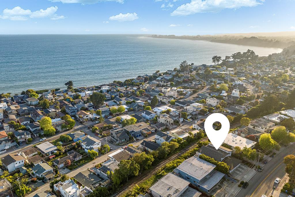 313 Sea Ridge Road, Unit B Aptos, CA 95003 - Photo 2 of 46 Gallery Image 2