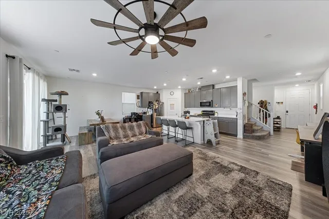 $575,000 | 2832 Frabiele Street, Henderson, NV 89044