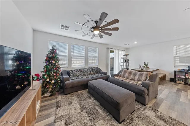 $575,000 | 2832 Frabiele Street, Henderson, NV 89044