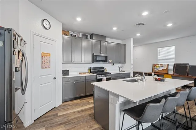 $575,000 | 2832 Frabiele Street, Henderson, NV 89044