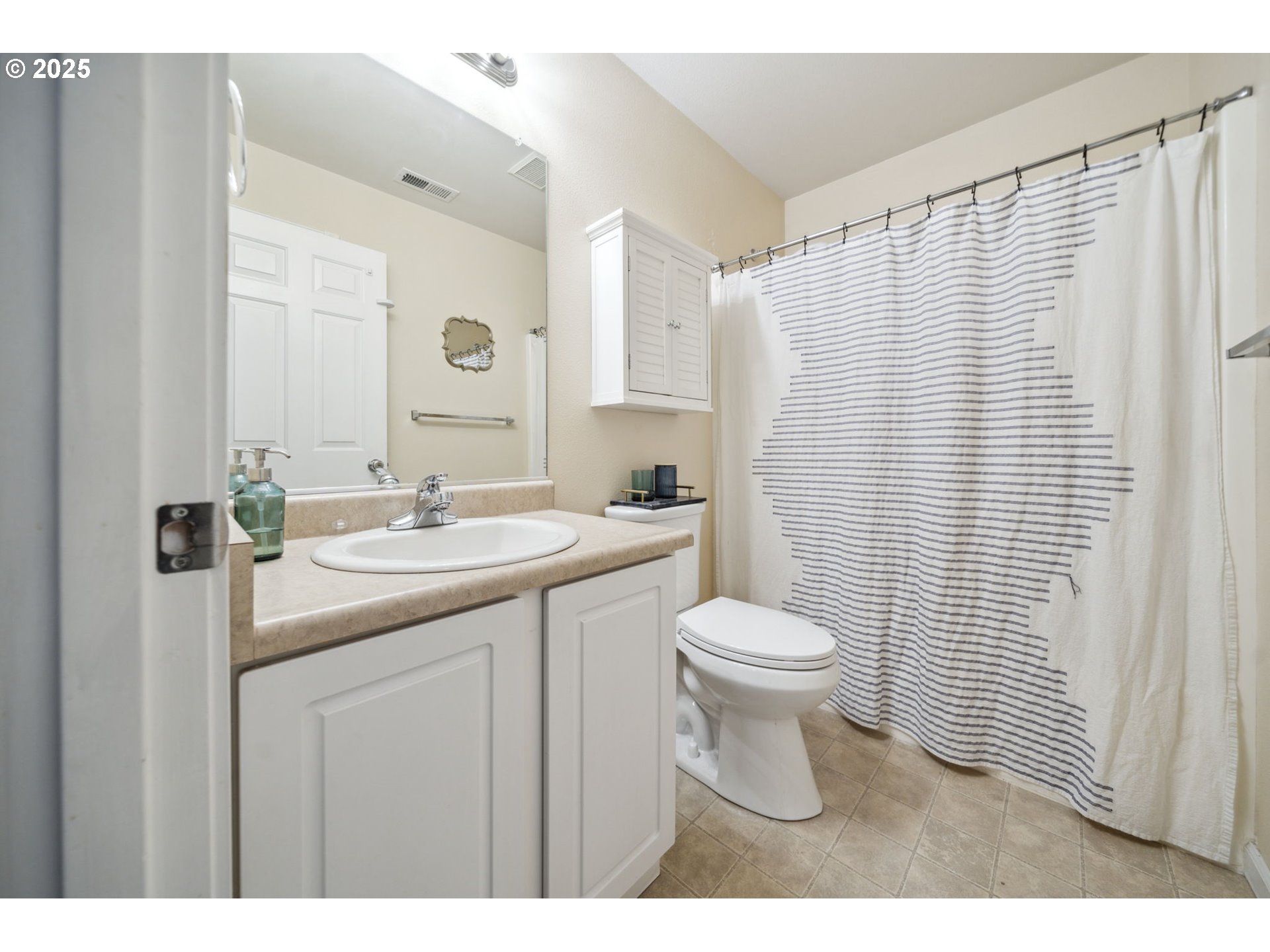 660 Northeast 9th Street Gresham, OR 97030 - Photo 17 of 25
