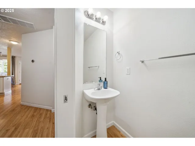 $330,000 | 660 Northeast 9th Street, Gresham, OR 97030