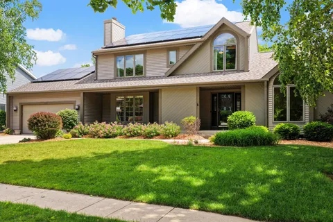$985,000 | 1411 Willow Trail, Middleton, WI 53562