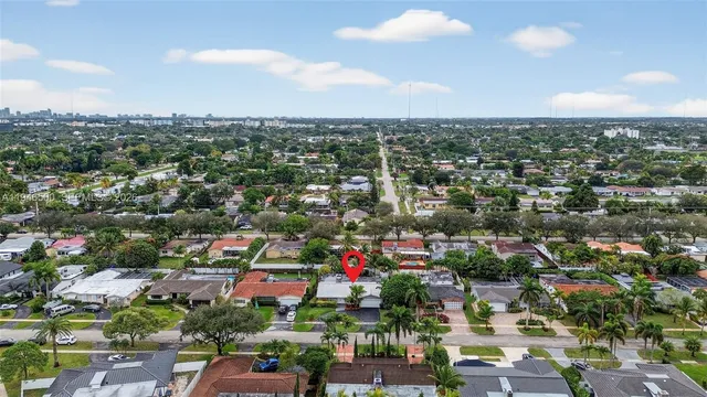 $924,000 | 4710 Grant Street, Hollywood, FL 33021
