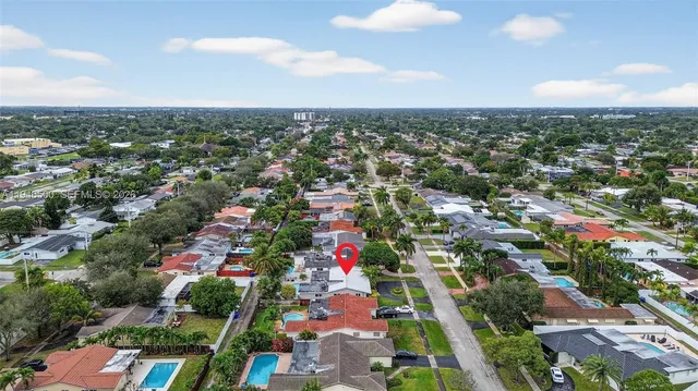 $924,000 | 4710 Grant Street, Hollywood, FL 33021