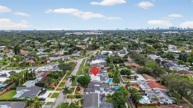 $924,000 | 4710 Grant Street, Hollywood, FL 33021