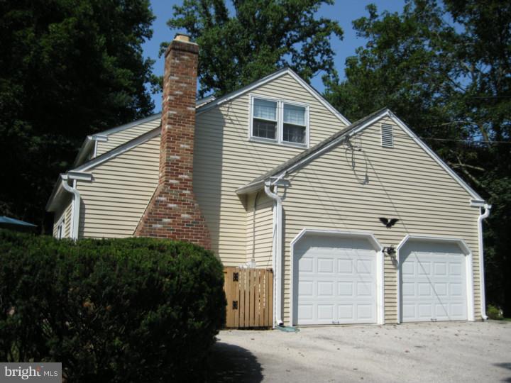 670 Howellville Road Berwyn, PA 19312 - Photo 3 of 24 Exterior Side