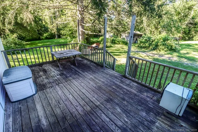 $975,000 | 16 Farrell Road, Newtown, CT 06470