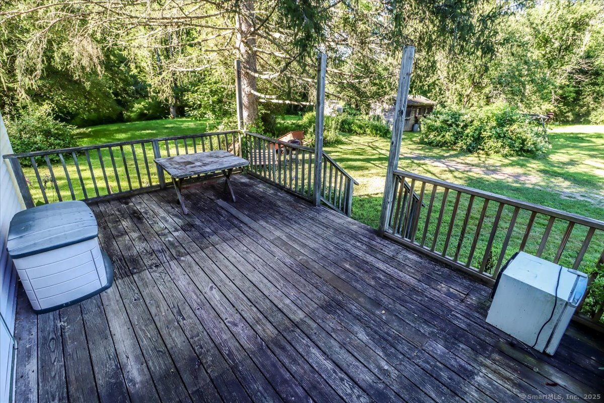 16 Farrell Road Newtown, CT 06470 - Photo 11 of 38