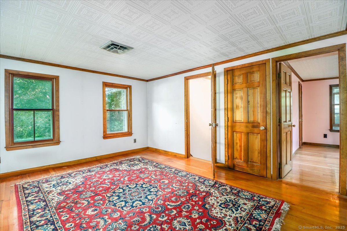 16 Farrell Road Newtown, CT 06470 - Photo 25 of 38