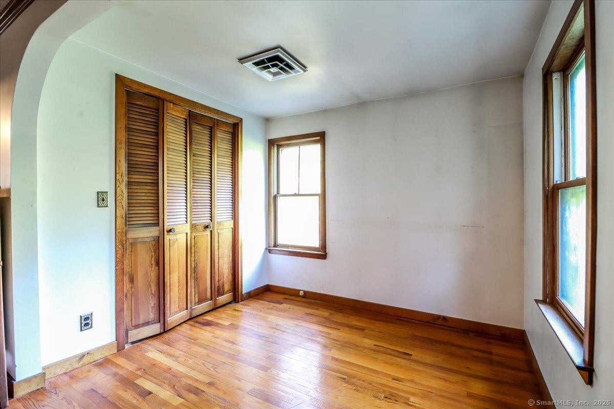 16 Farrell Road Newtown, CT 06470 - Photo 27 of 38