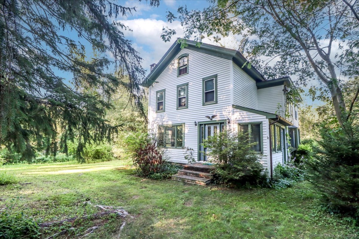 16 Farrell Road Newtown, CT 06470 - Photo 32 of 38