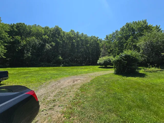 $975,000 | 16 Farrell Road, Newtown, CT 06470