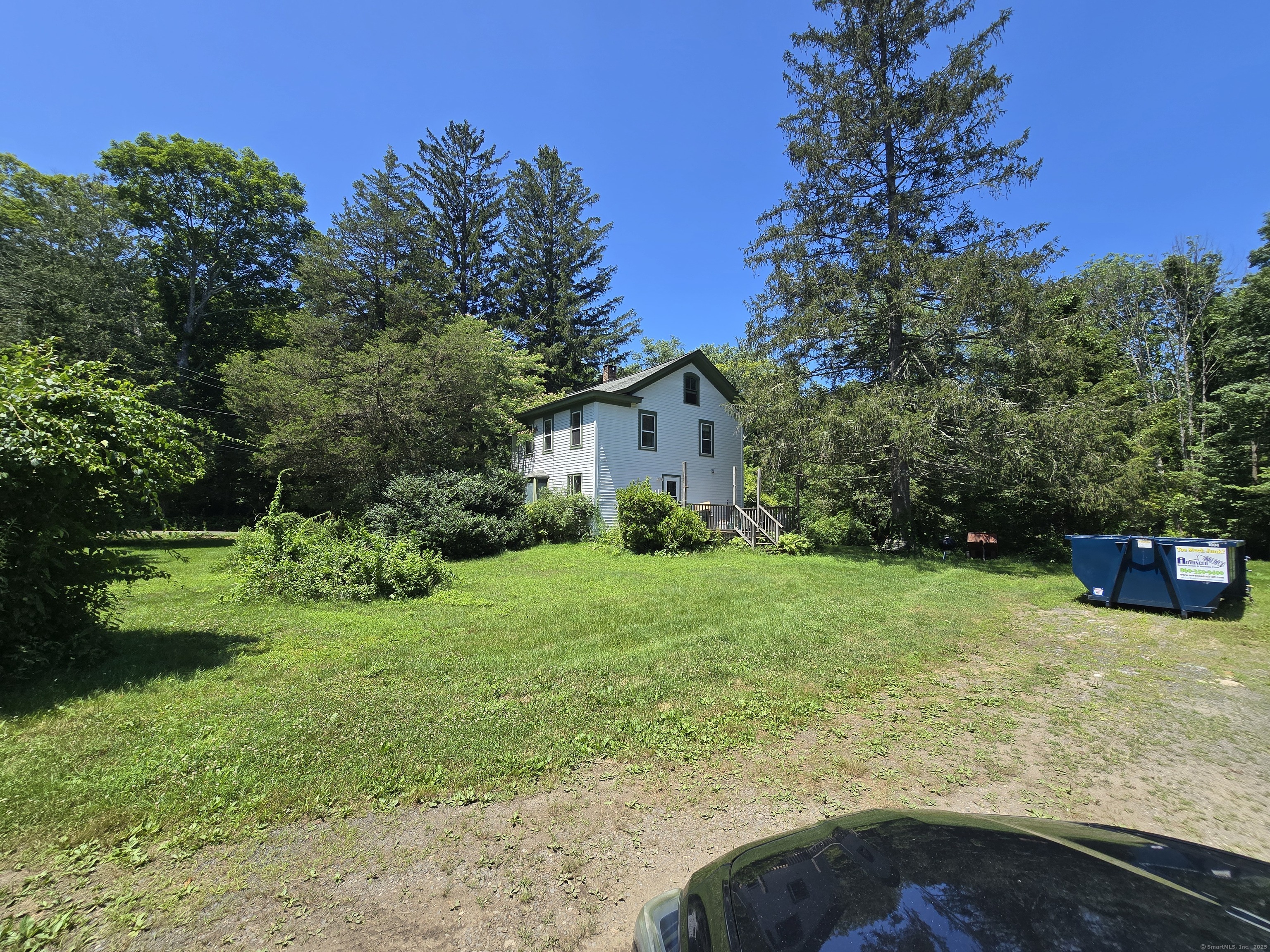 16 Farrell Road Newtown, CT 06470 - Photo 8 of 38