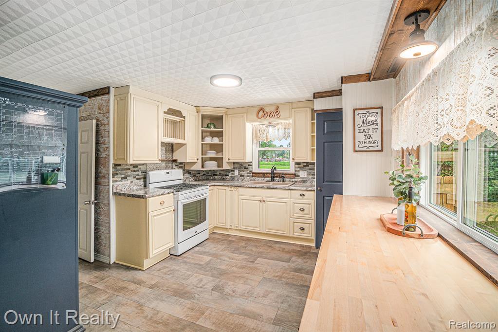 2029 Valley Road Mancelona, MI 49659 - Photo 13 of 31 Gallery Image 13
