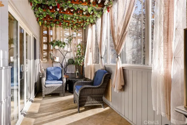 $899,000 | 531 North Rossmore Avenue, Unit 202, Los Angeles, CA 90004