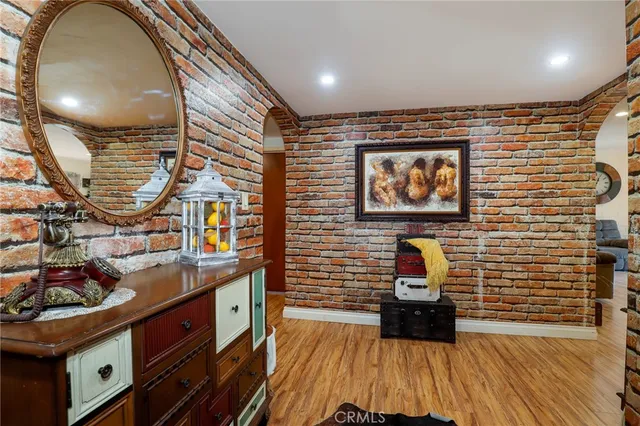 $899,000 | 531 North Rossmore Avenue, Unit 202, Los Angeles, CA 90004