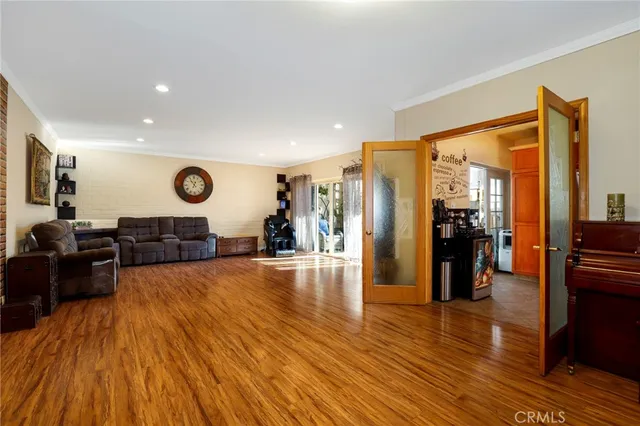 $899,000 | 531 North Rossmore Avenue, Unit 202, Los Angeles, CA 90004
