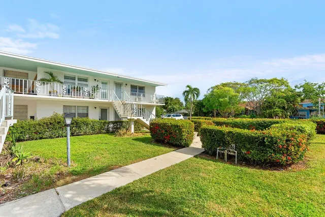 $134,000 | 401 North J Street, Unit 12, Lake Worth Beach, FL 33460