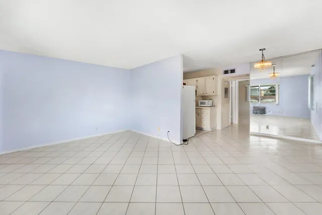 $134,000 | 401 North J Street, Unit 12, Lake Worth Beach, FL 33460
