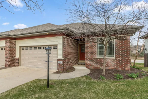 $495,000 | 22 Windswept Way, Fitchburg, WI 53719