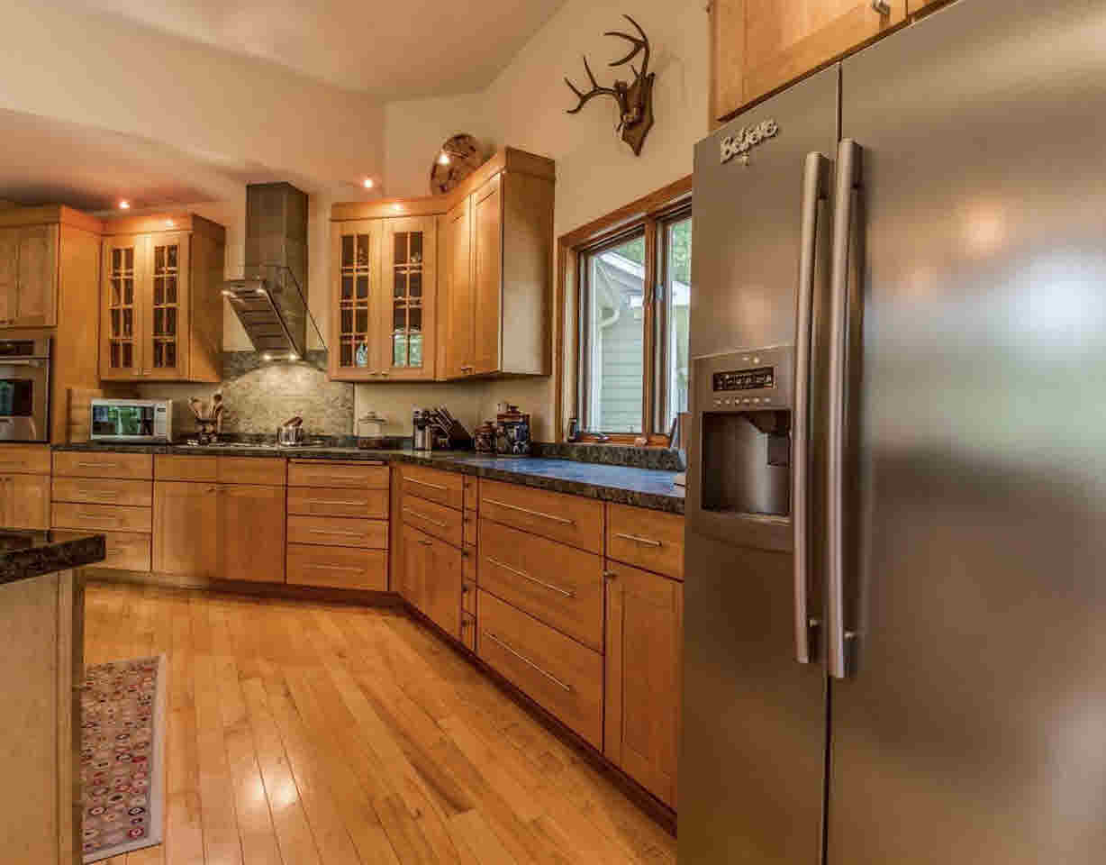 12125 Center Road Fenton, MI 48430 - Photo 10 of 56 21303056-9.JPG