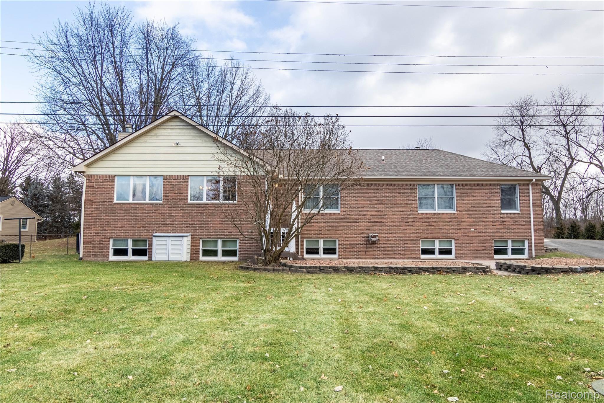 6379 Old Haggerty Road Canton, MI 48187 - Photo 47 of 71 10.Back