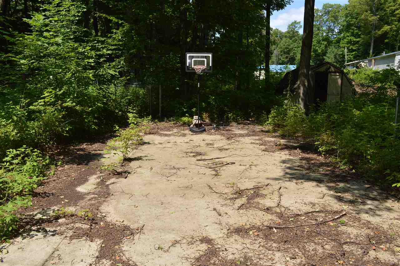 607 Yosemite Road Cadillac, MI 49601 - Photo 7 of 15
